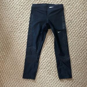 Nike pro dri fit running capri leggings size small